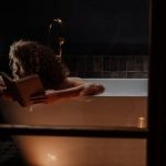 Miksi myöhään illalla käydyt keskustelut ovat introvertteja varten