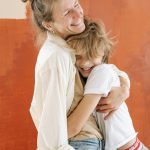 Yksityisyyden suojaaminen kielenharjoittelukumppaneita etsittäessä välttämättömyys